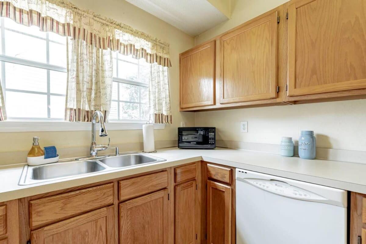 Aerie Oaks Cottage-5Min To Lake, 20Min To Columbia Lexington Buitenkant foto